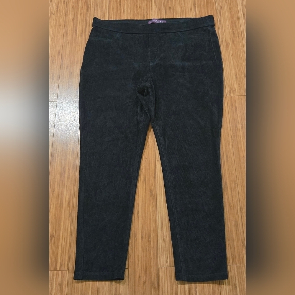 NWOT Gloria Vanderbilt Green Ribbed Pants